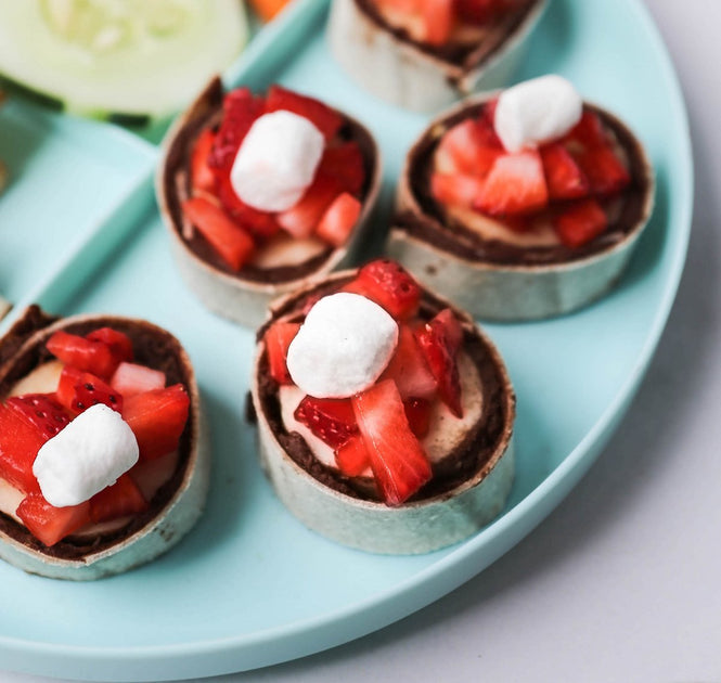 Strawberry Banana Roll-Ups with Chocolate Hummus – Sana Foods